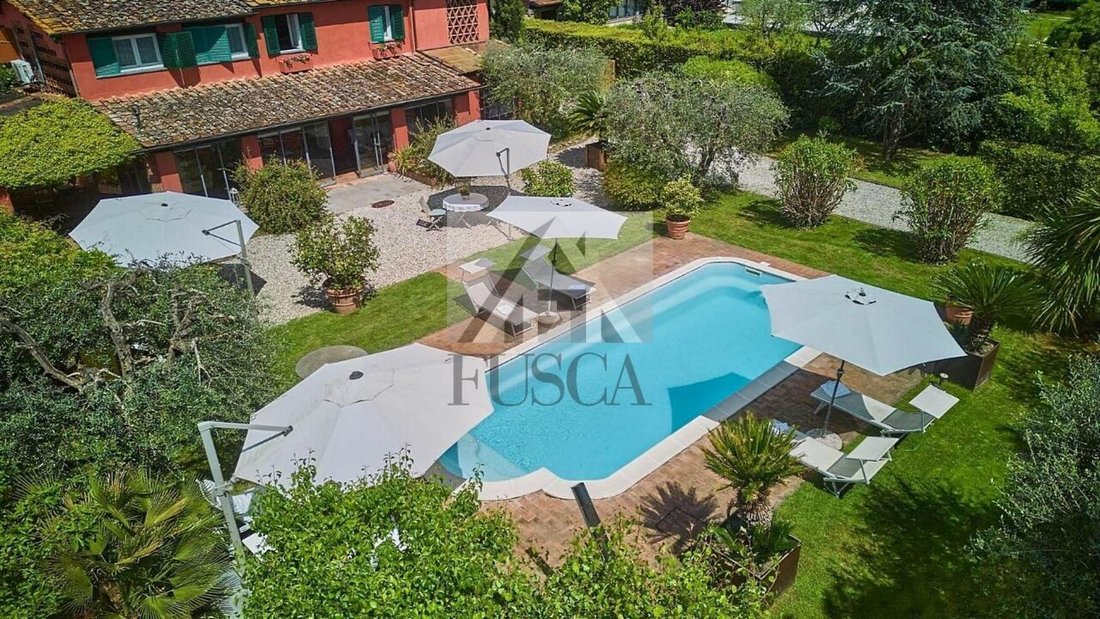 Villa in Porcari, Tuscany, Italy 1 - 12124756
