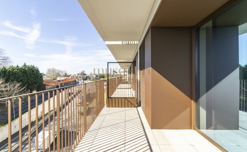 Apartment in Santa Marinha e Sao Pedro da Afurada, Porto District, Portugal 1