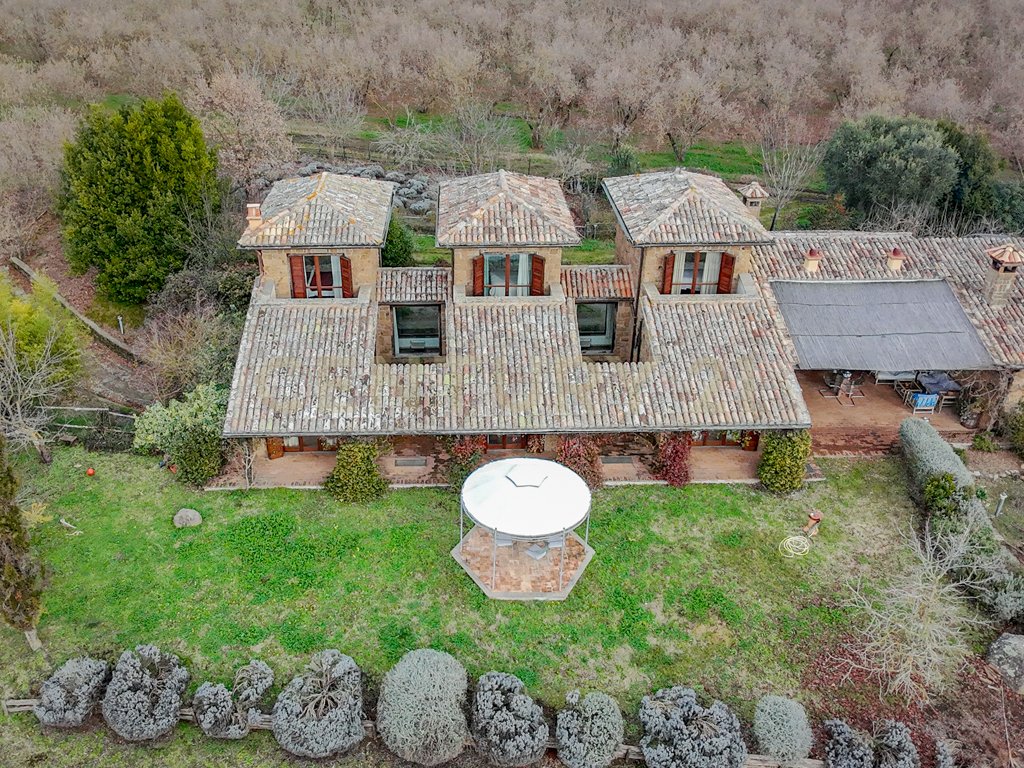 Villa in Capranica, Lazio, Italy 1 - 17100520