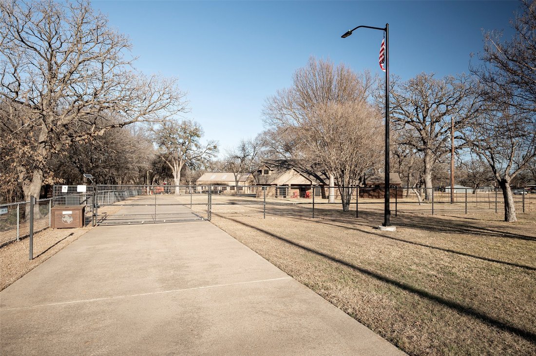 House in Arlington, Texas, United States 1 - 17104532
