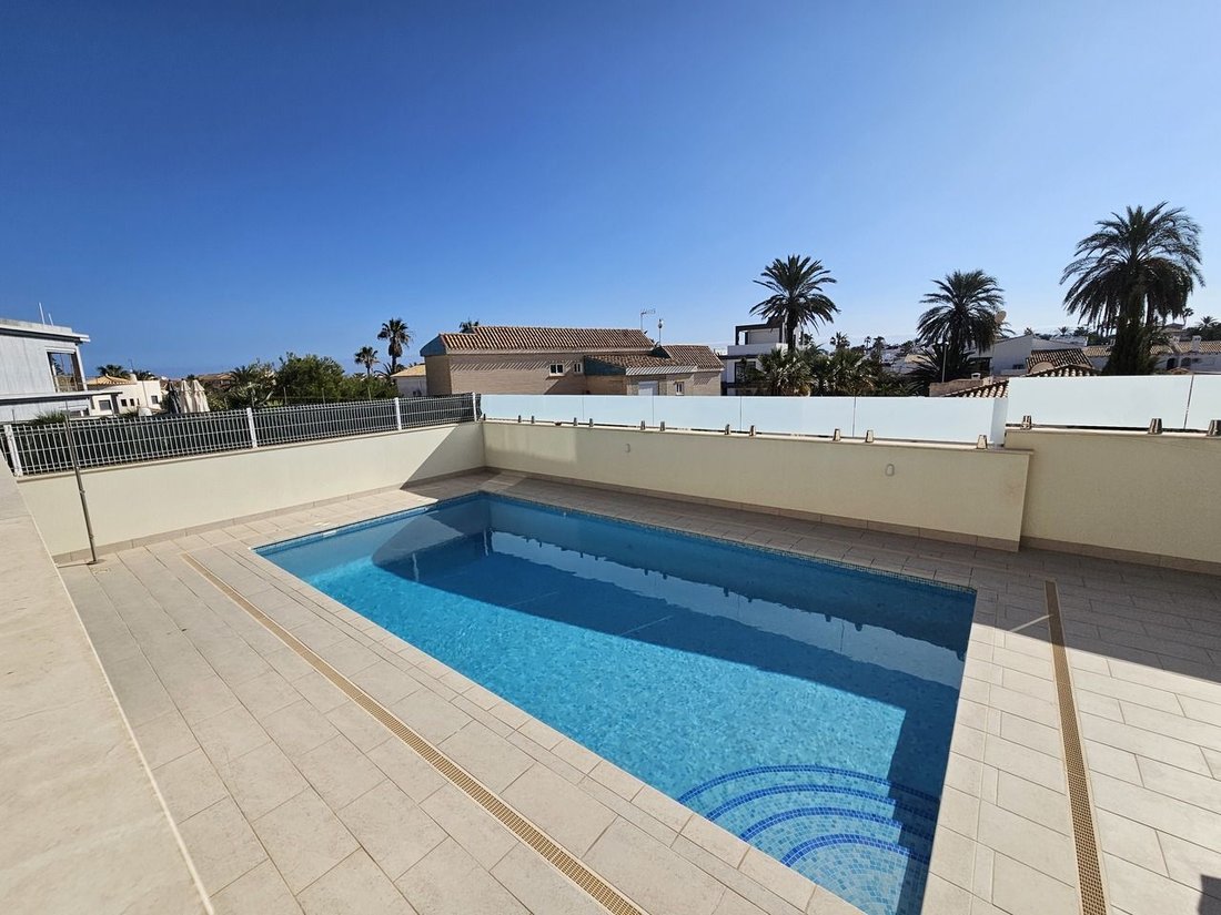 Villa in La Zenia, Orihuela, Valencian Community 4 - 17117238