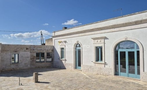 Landhaus in Cisternino, Apulien, Italien 1