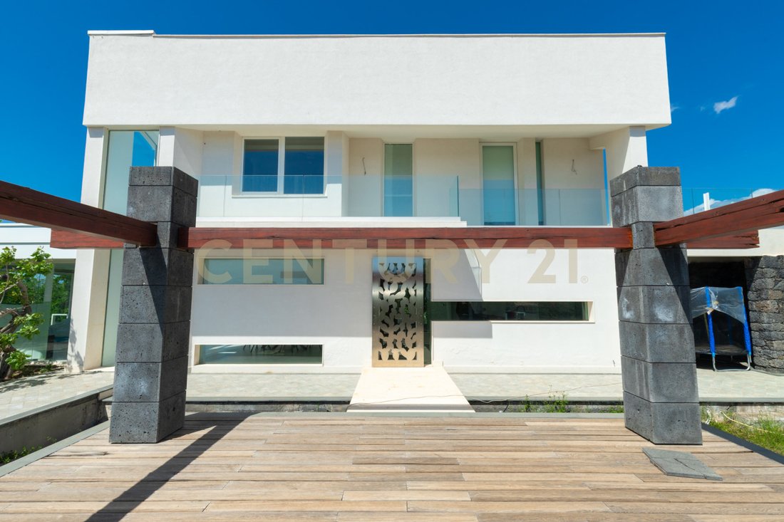 Villa in Adrano, Sicily, Italy 2 - 16927919