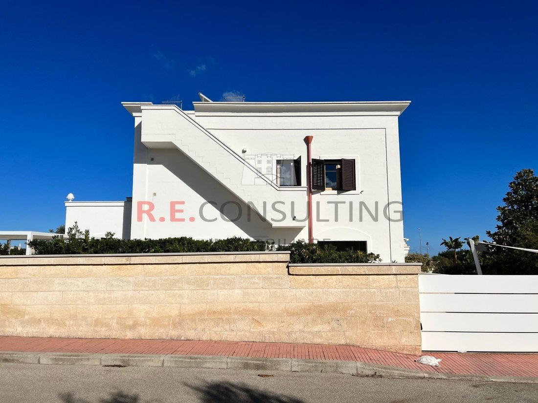 House in Pezze di Greco-Pozzo Faceto-Montalbano, Selva di Fasano, Apulia 5 - 13675817