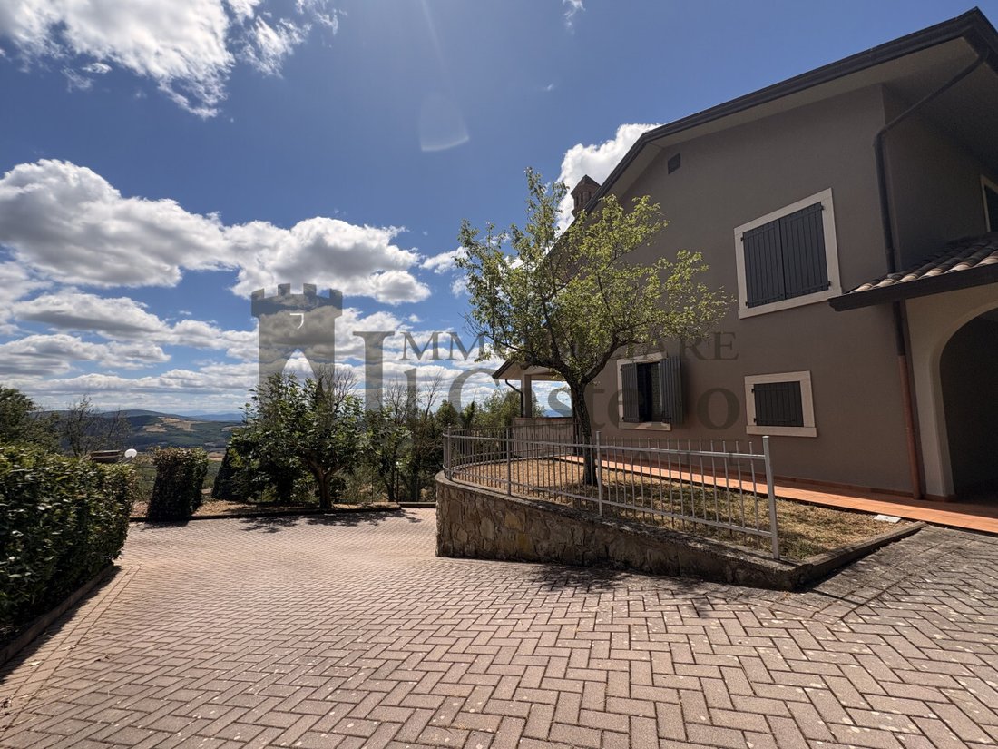Villa in Passignano sul Trasimeno, Umbria, Italy 4 - 17105151