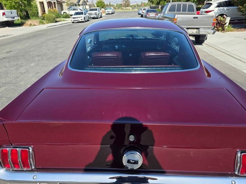 Coupe in Glendale, United States 4 - 17129247