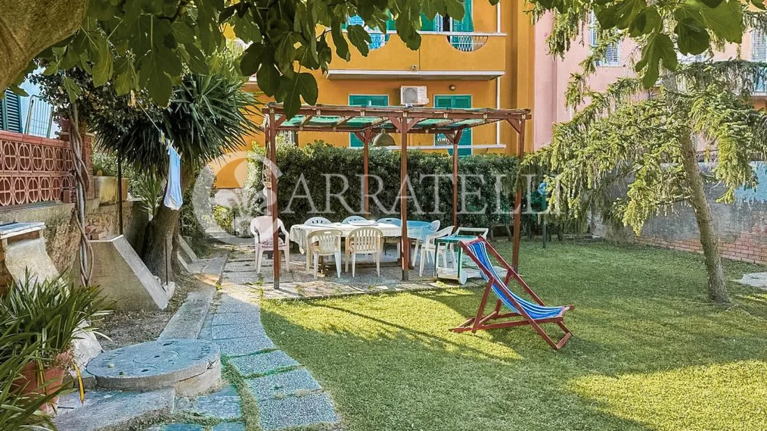 Villa in Cecina Centro, Cecina, Tuscany 4 - 15722545