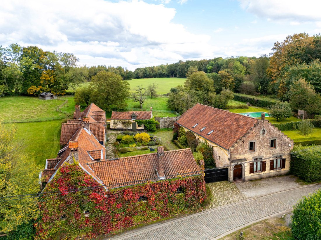 Casa en Lasne, Región Valona, Bélgica 1 - 17112395