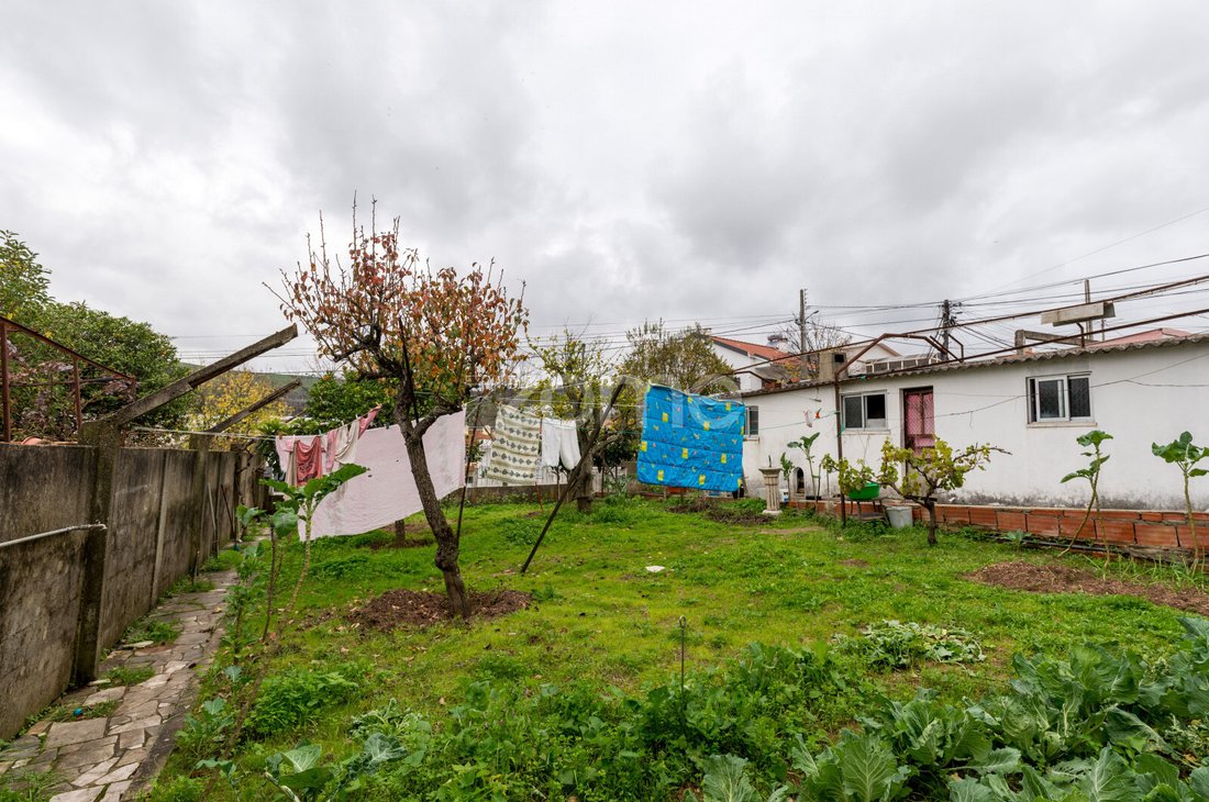 House in Pontinha e Famoes, Lisbon, Portugal 1 - 17128423
