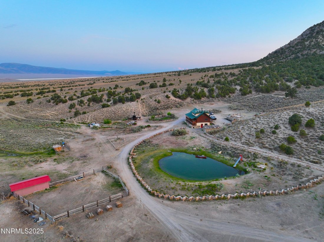 House in Round Mountain, Nevada, United States 4 - 17103237