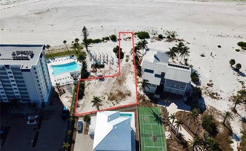 Land in Fort Myers Beach, Florida, United States 1