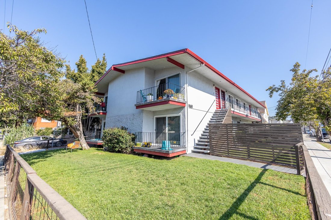 Oakland, California, United States 4 - 17102066