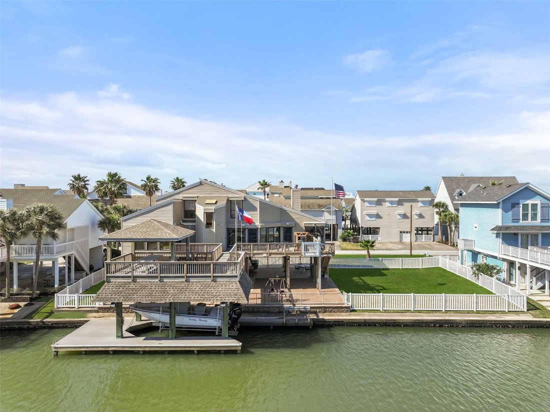 House in Galveston, Texas, United States 1 - 17103503