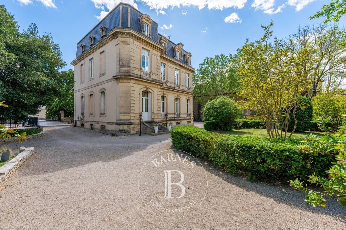Estate in Capouchiné, Nimes, France 2 - 14532507