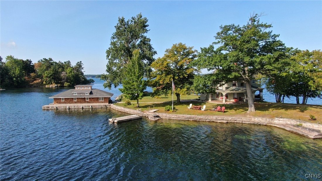 House in Alexandria Bay, New York, United States 1 - 17101471
