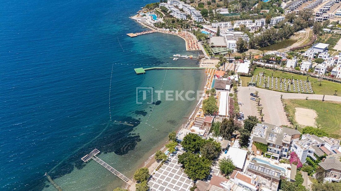 Villa in Gümüşlük, Muğla, Turkey 1 - 17104437