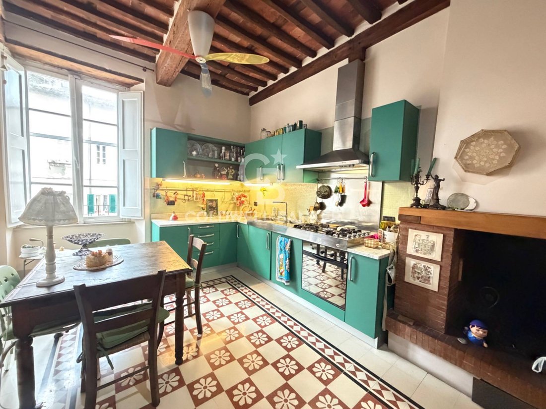 Apartment in Historic Center, Lucca, Tuscany 2 - 17111154