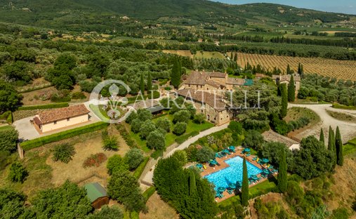 Farm Ranch in Tuoro sul Trasimeno, Umbria, Italy 1