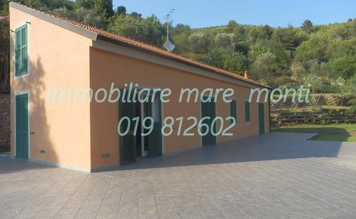 Villa in Spotorno, Liguria, Italy 1