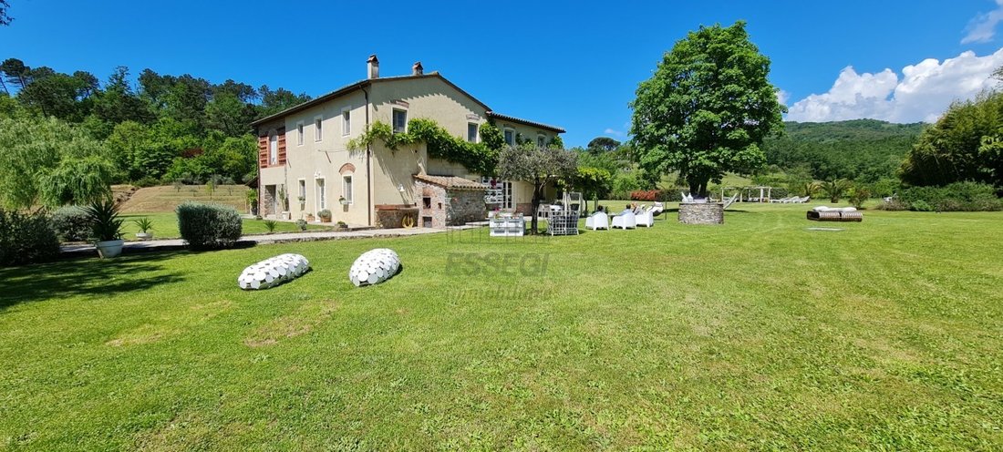 Villa in San Macario In Piano, Lucca, Tuscany 2 - 12351961