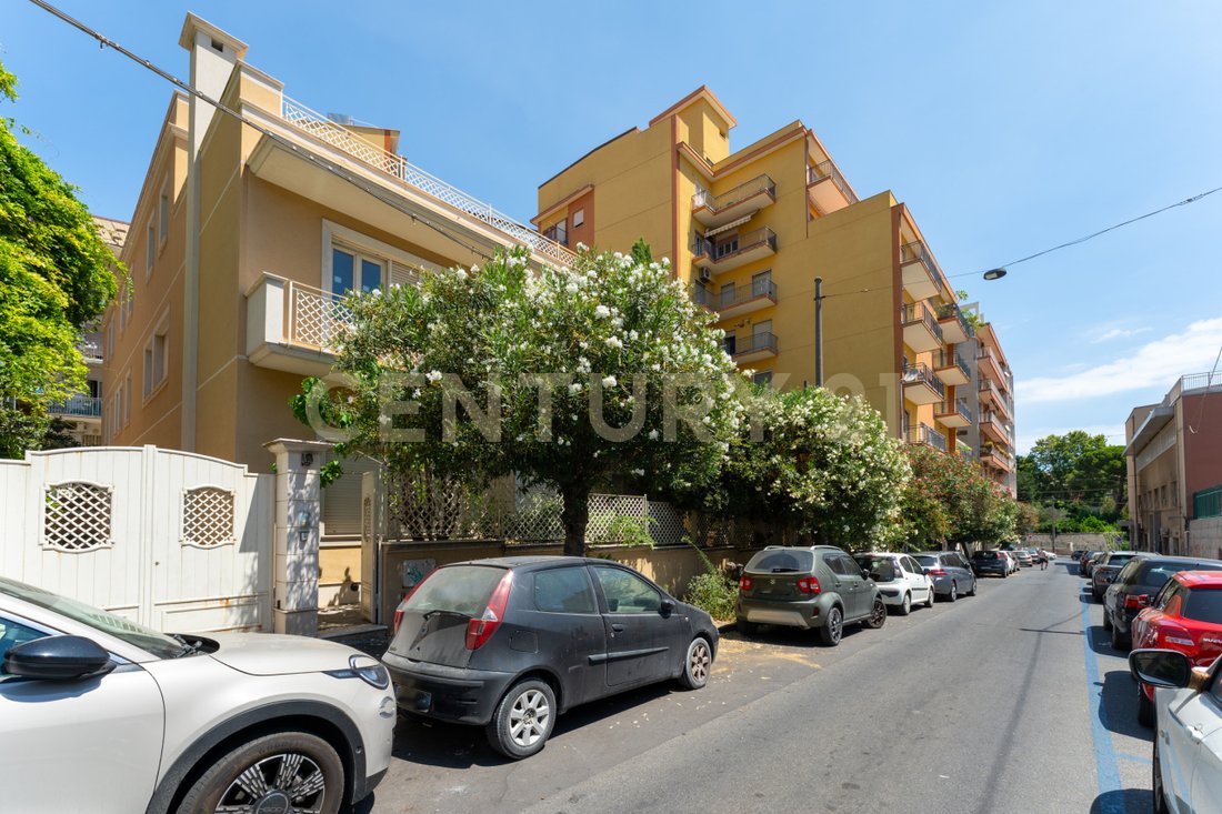 Villa in Borgo, Catania, Italy 2 - 16927955
