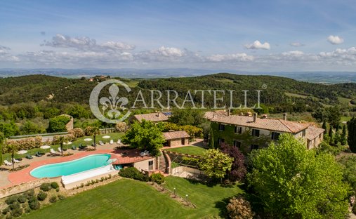 Country House in Murlo, Tuscany, Italy 1
