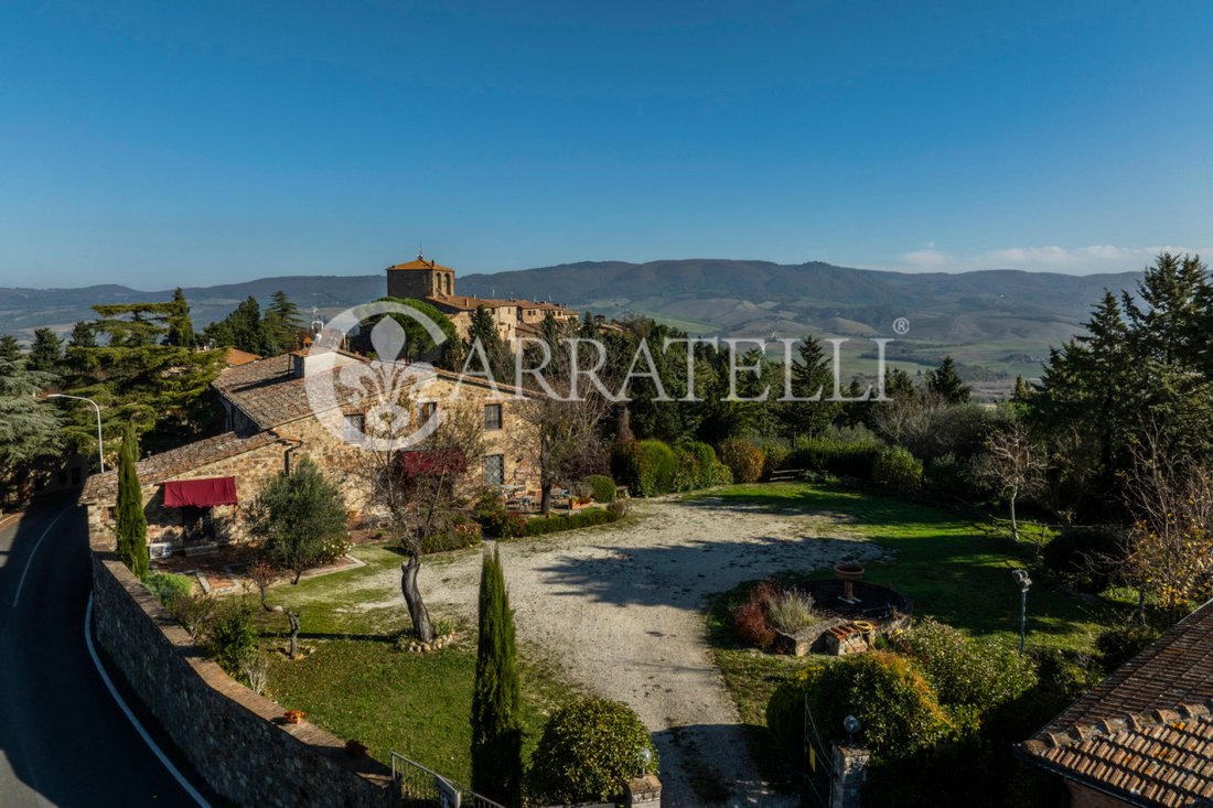 Country House in Radicofani, Tuscany, Italy 1 - 16807329