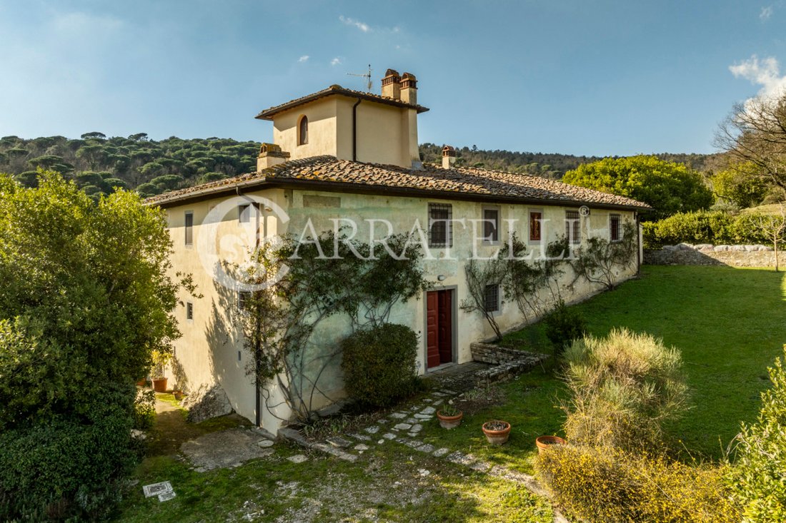 Villa in Rignano sull'Arno, Tuscany, Italy 1 - 13857087