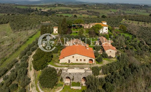 Country House in Colle di Val d'Elsa, Tuscany, Italy 1