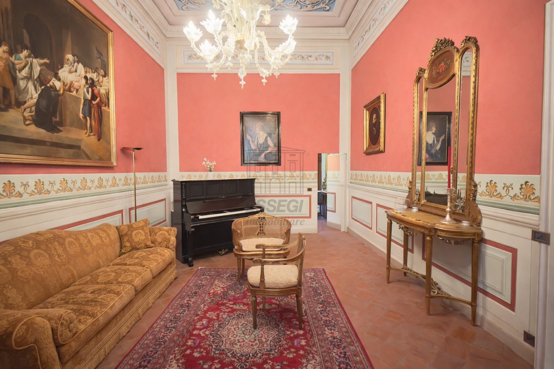 Apartment in Historic Center, Lucca, Tuscany 2 - 16950548