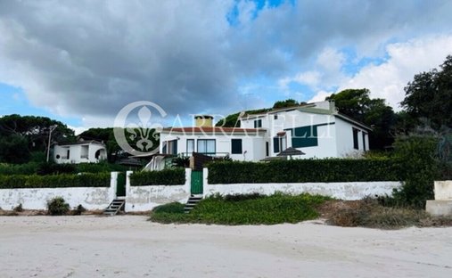 Villa en Pula, Cerdeña, Italia 1