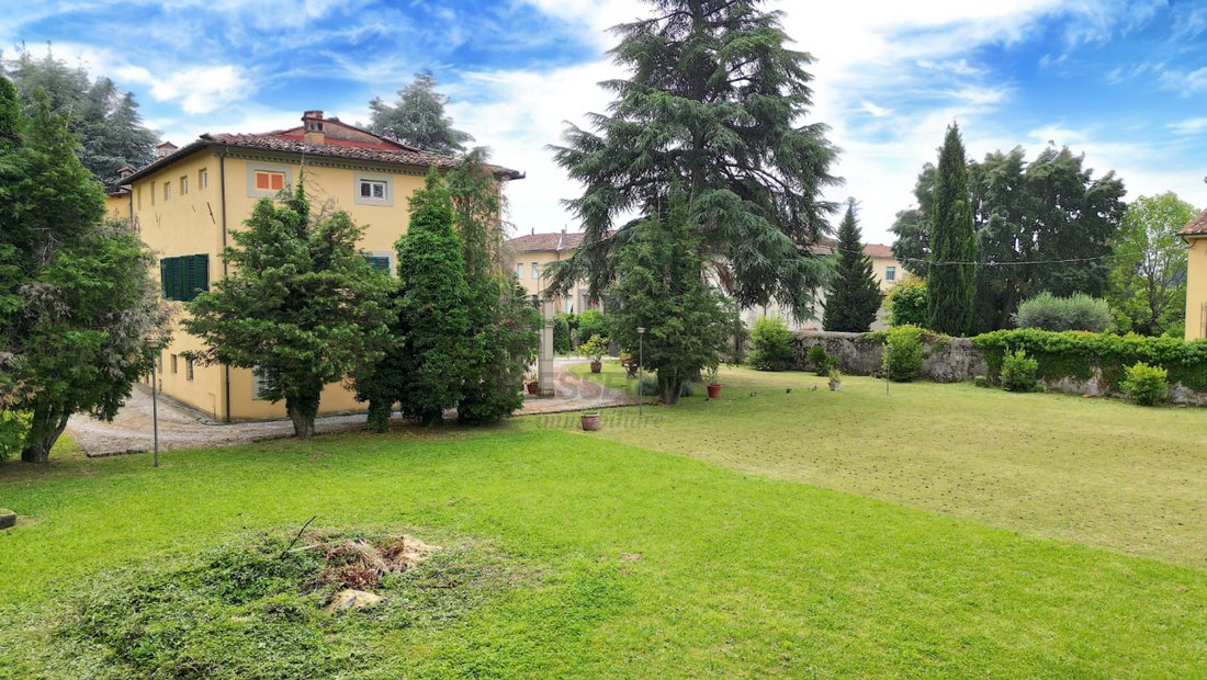 Villa in Pieve di Brancoli, Lucca, Tuscany 4 - 15857669