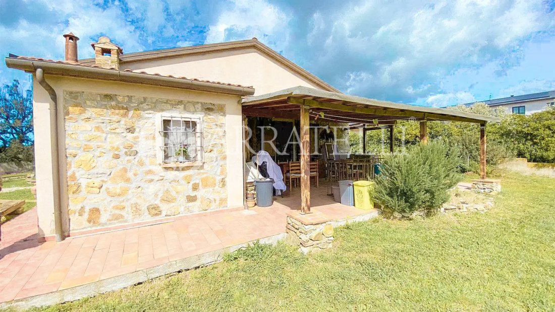 Villa in Castiglioncello, Rosignano Marittimo, Tuscany 2 - 15550642