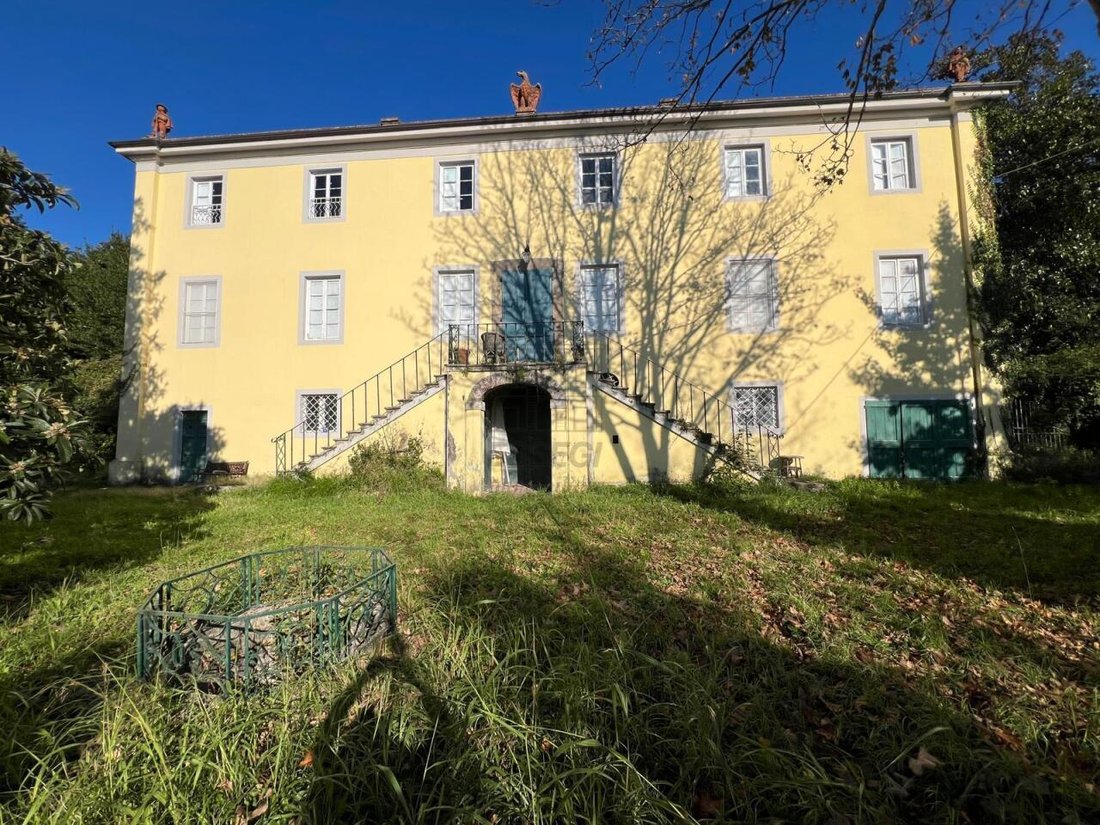Villa in San Macario In Piano, Lucca, Tuscany 2 - 16795454