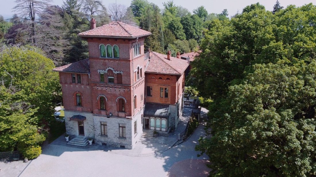 Villa in Velate - Sant'Ambrogio, Varese, Lombardy 2 - 12095079