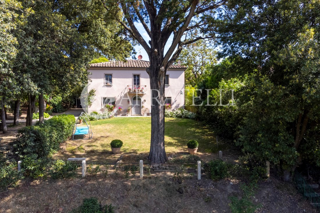 Villa in Foiano della Chiana, Tuscany, Italy 2 - 13843475