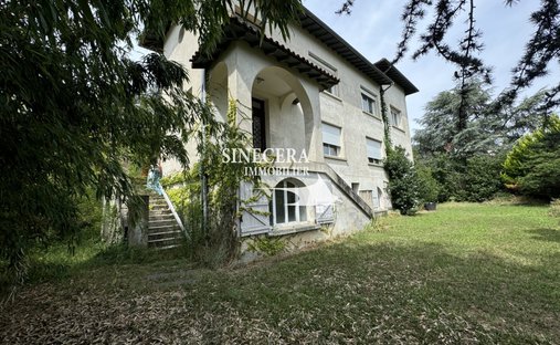 Villa in Côte Pavée-L Hers-La Terrasse, Toulouse, France 1