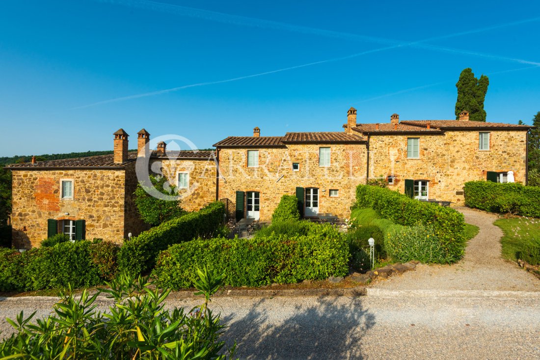 Country House in Sinalunga, Tuscany, Italy 1 - 15990887
