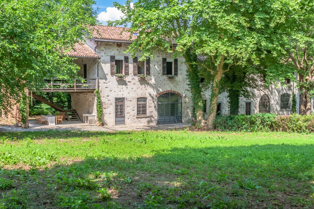 Country House in Anzano del Parco, Lombardy, Italy 5 - 12327184