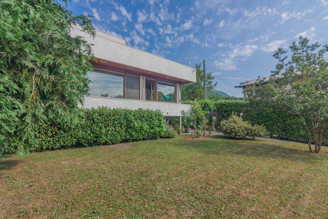 Villa in Erba, Lombardy, Italy 4 - 14557339
