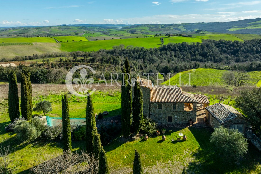 Country House in Montalcino, Tuscany, Italy 3 - 13452632