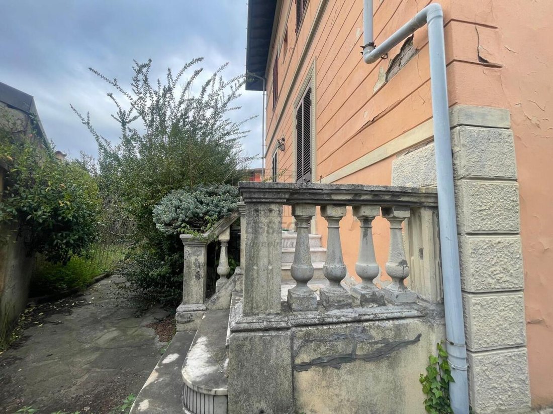 Villa in Sant'Anna, Lucca, Italy 2 - 15526938