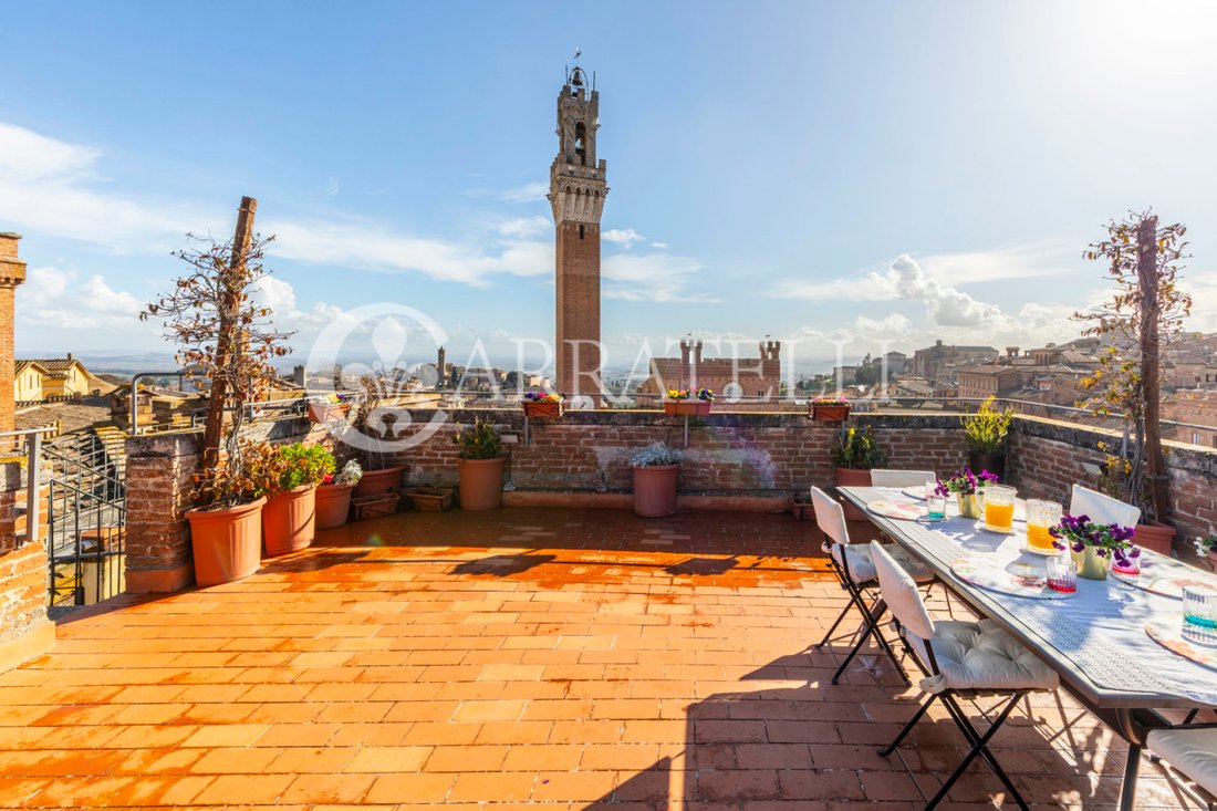Apartment in Historic Center, Siena, Tuscany 1 - 15160858