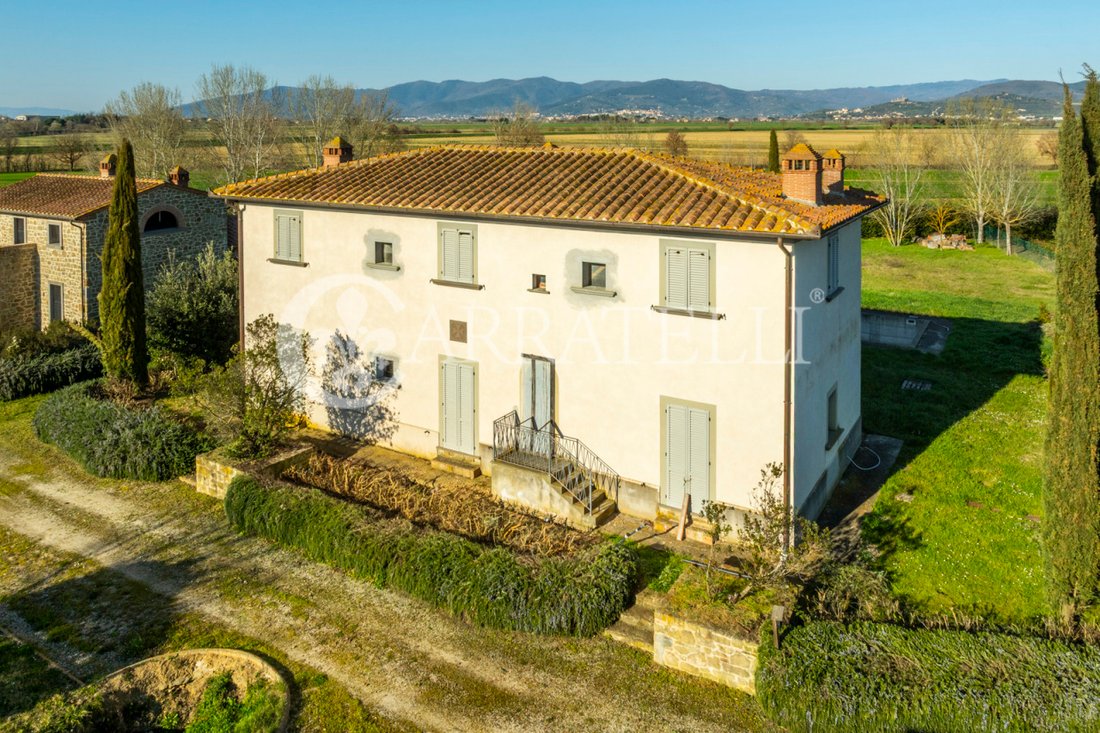 Country House in Fratta-Santa Caterina, Cortona, Tuscany 2 - 15266615
