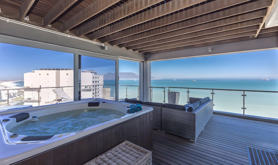 Apartment in West Beach, Cape Town, Western Cape 2 - 17100278
