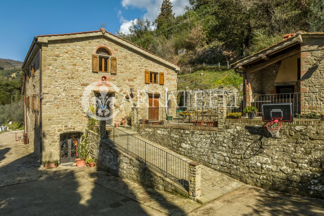 Country House in Loro Ciuffenna, Tuscany, Italy 2 - 12655295