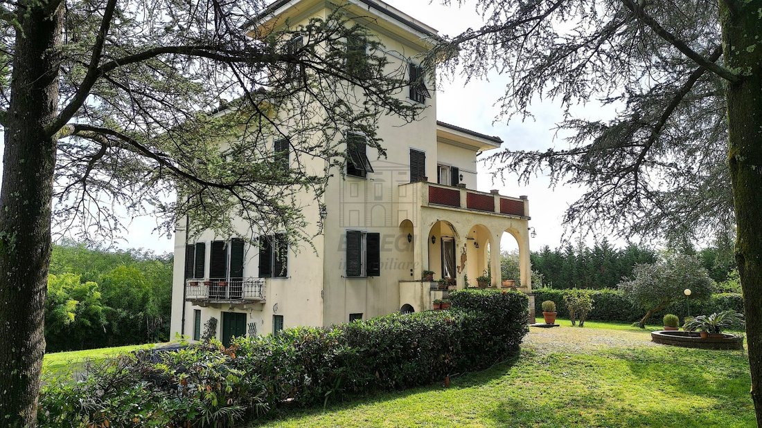 Villa in Area Monte San Quirico - Sant'Alessio, Lucca, Tuscany 3 - 16192958