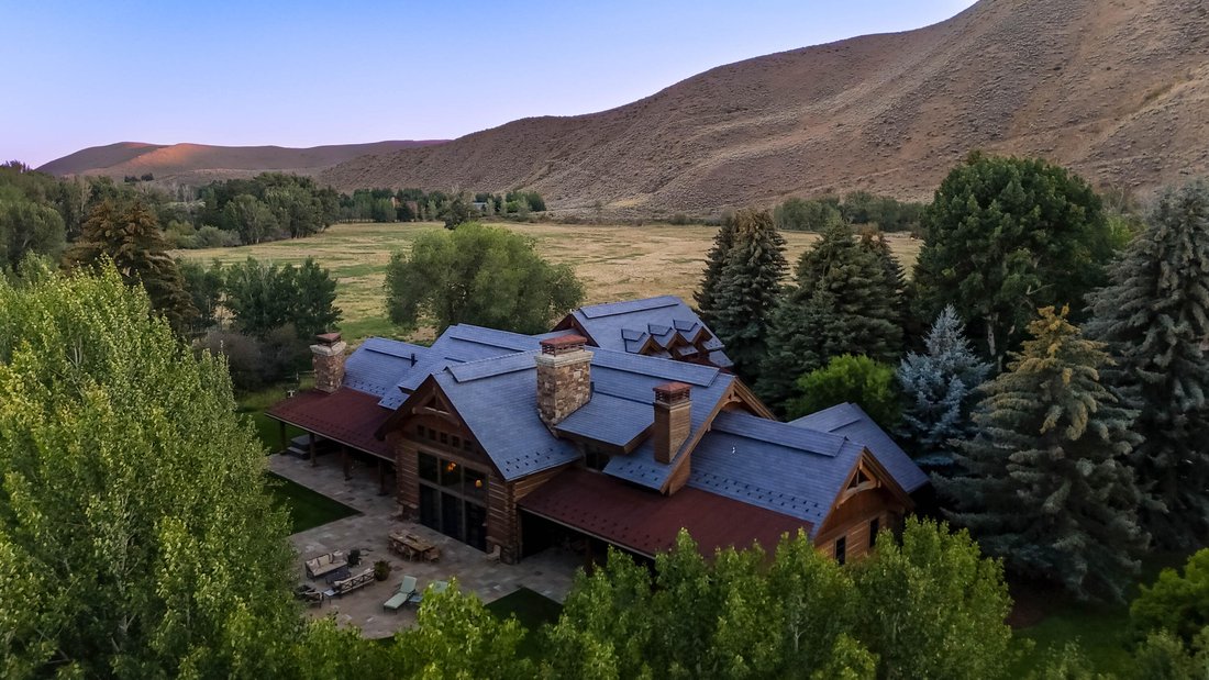 Single Family Home/House Blaine County In Bellevue, Idaho, United ...
