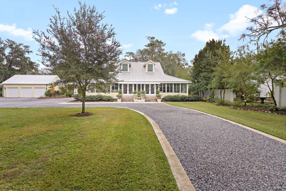 House in Covington, Louisiana, United States 1 - 17099417