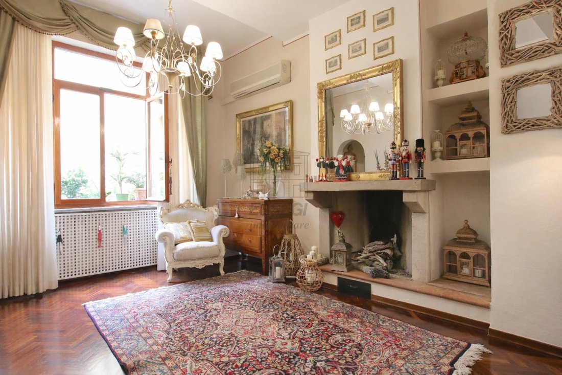 Apartment in Historic Center, Lucca, Tuscany 4 - 15968639